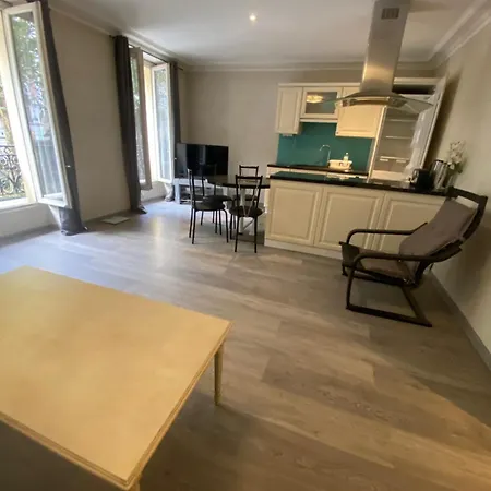 Apartman 75009